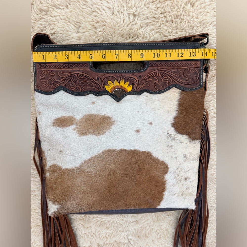 Fringe Cowhide Purse - Picture 4 of 7